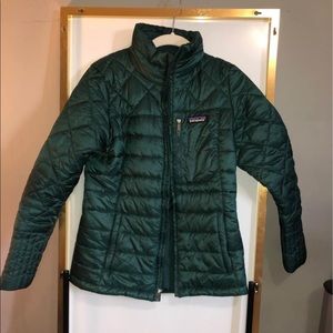 Green Patagonia puffer